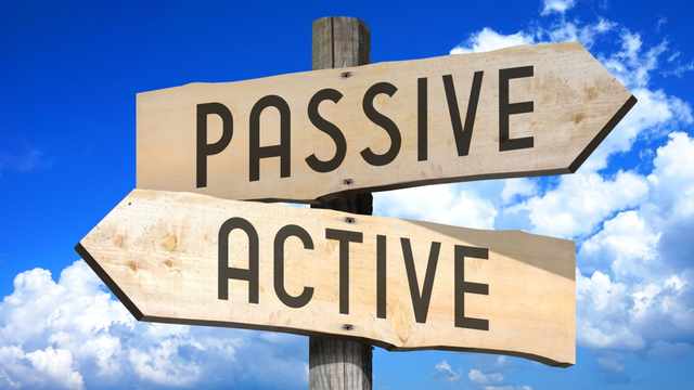 Active Investing vs Passive Investing - What's the Difference?